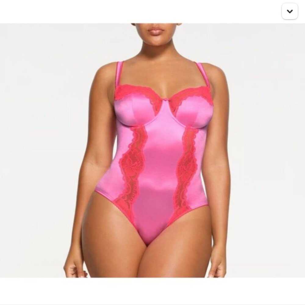 Skims STRETCH SATIN LACE BRIEF BODYSUIT in NEON ORCHID Size XL